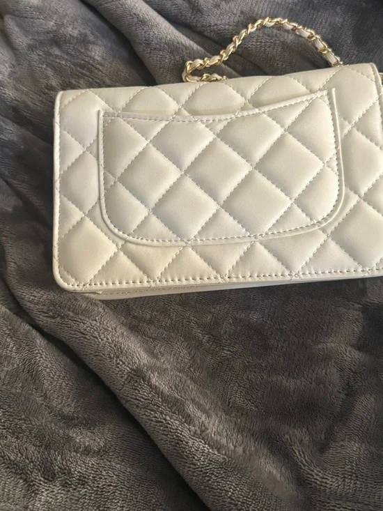 White Quilted Crossbody with Gold Chain - Picture 5 of 6